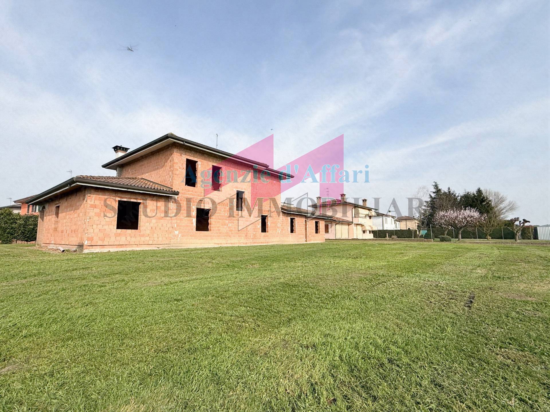 Villa Singola in vendita a Castelnovo Bariano