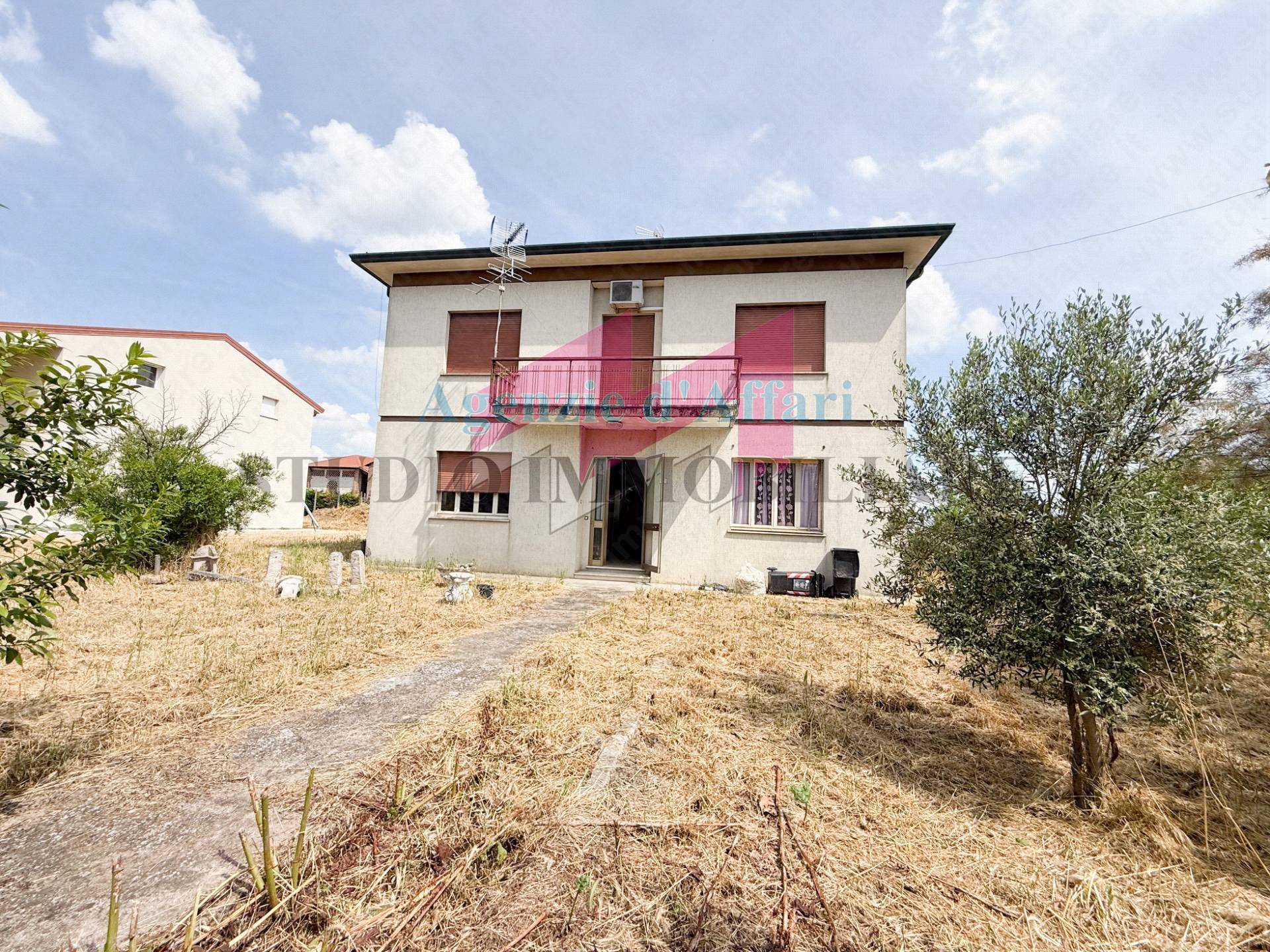 Casa singola in vendita a Castelmassa