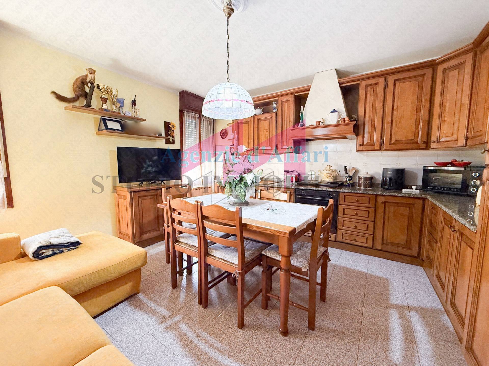 Casa singola in vendita a Castelnovo Bariano