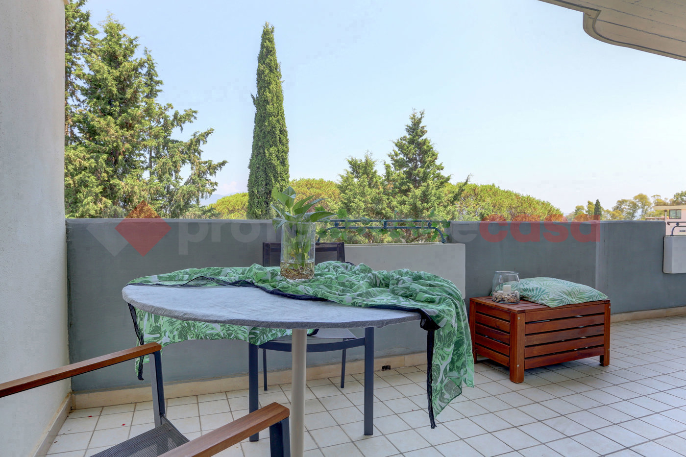 Trilocale con box a Latina