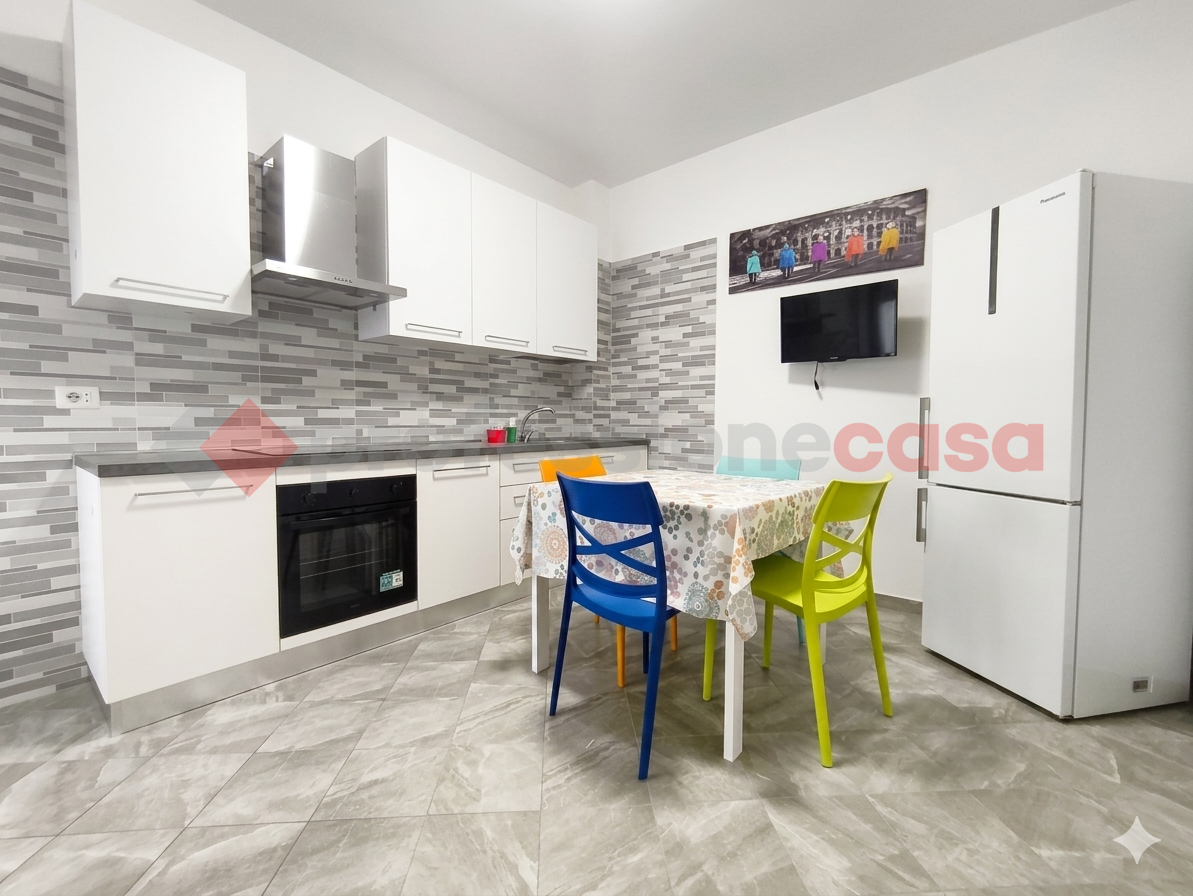 Monolocale arredato in affitto a Latina