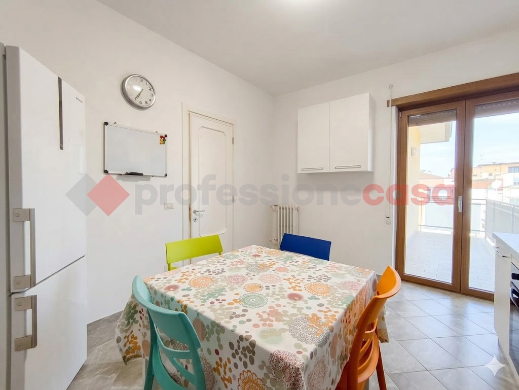 Monolocale arredato in affitto a Latina