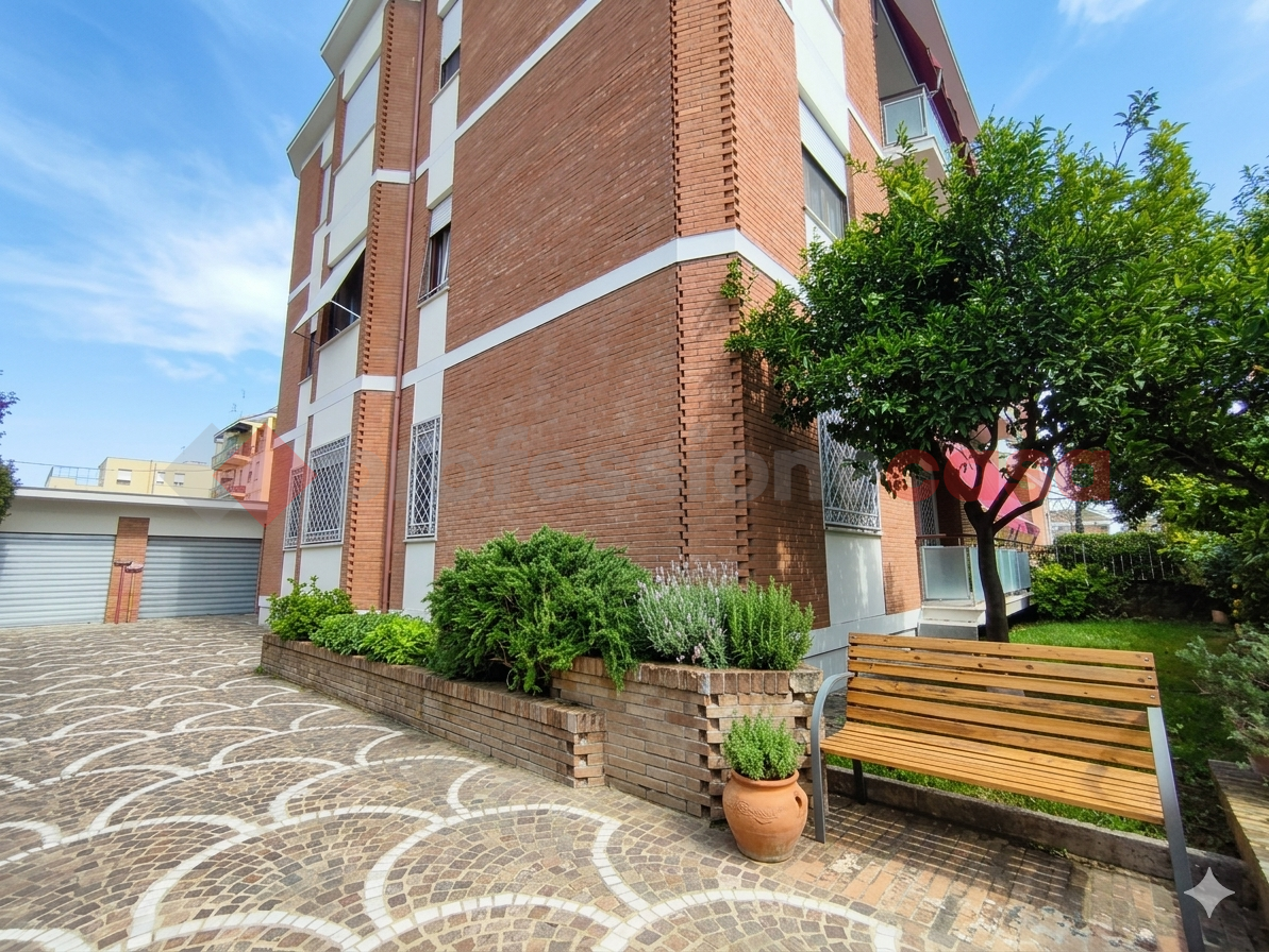 Quadrilocale in affitto a Latina