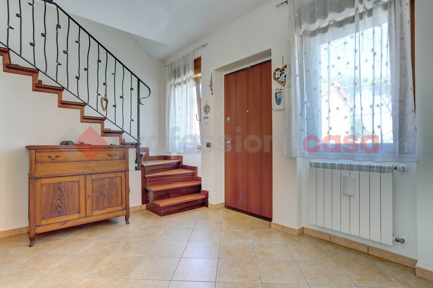 Villa con giardino a Latina