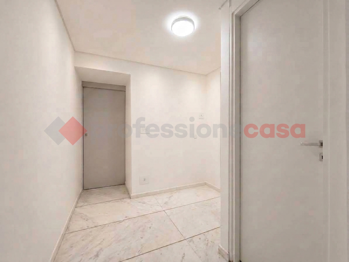 Negozio in affitto a Latina