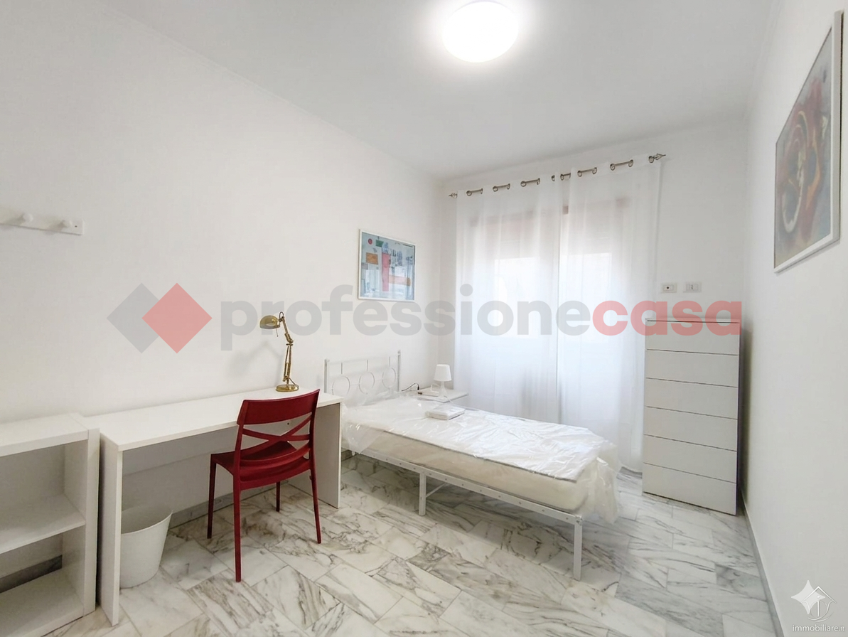 Monolocale arredato in affitto a Latina