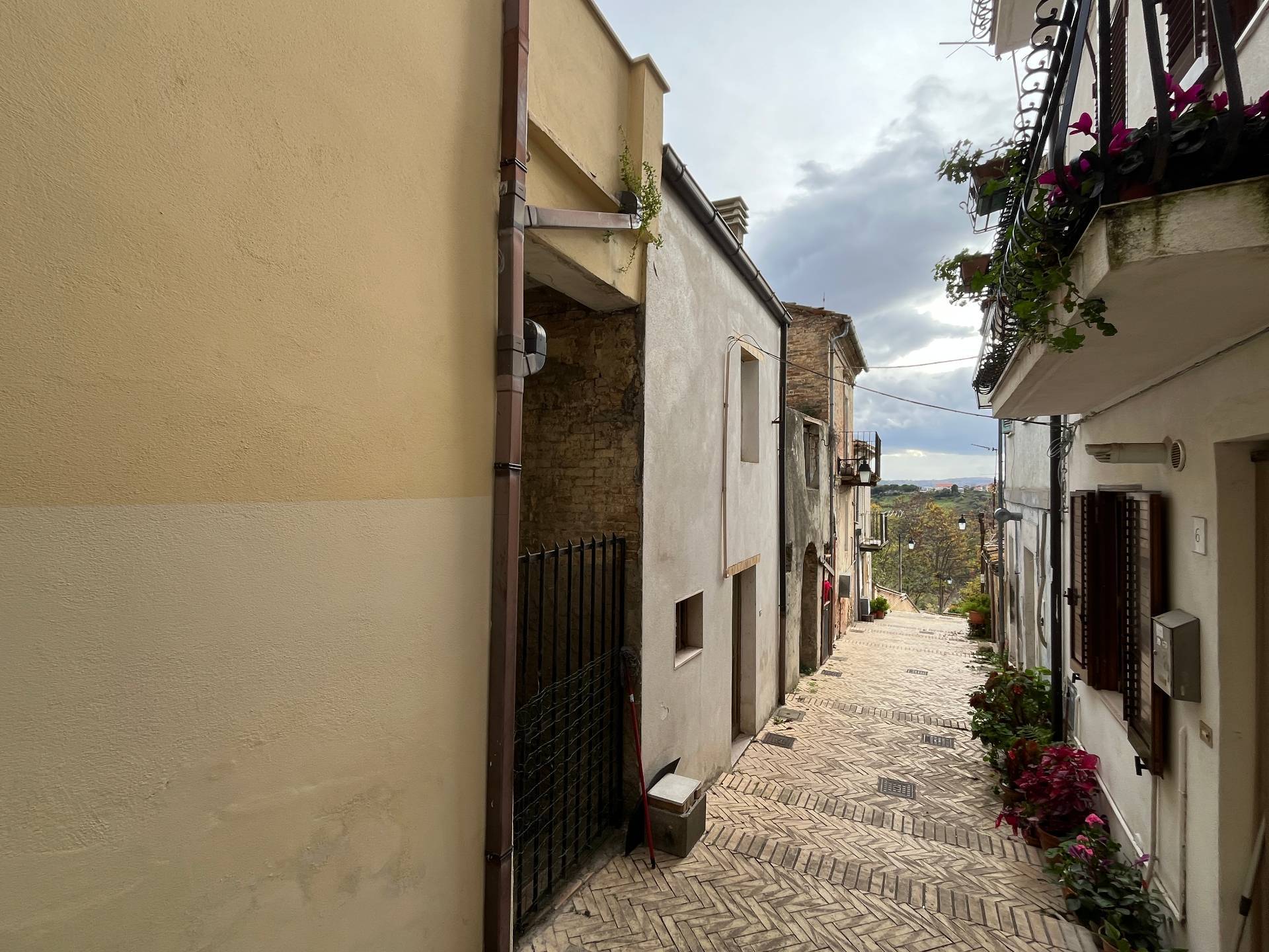 Abitazione indipendente in vendita a Scerni