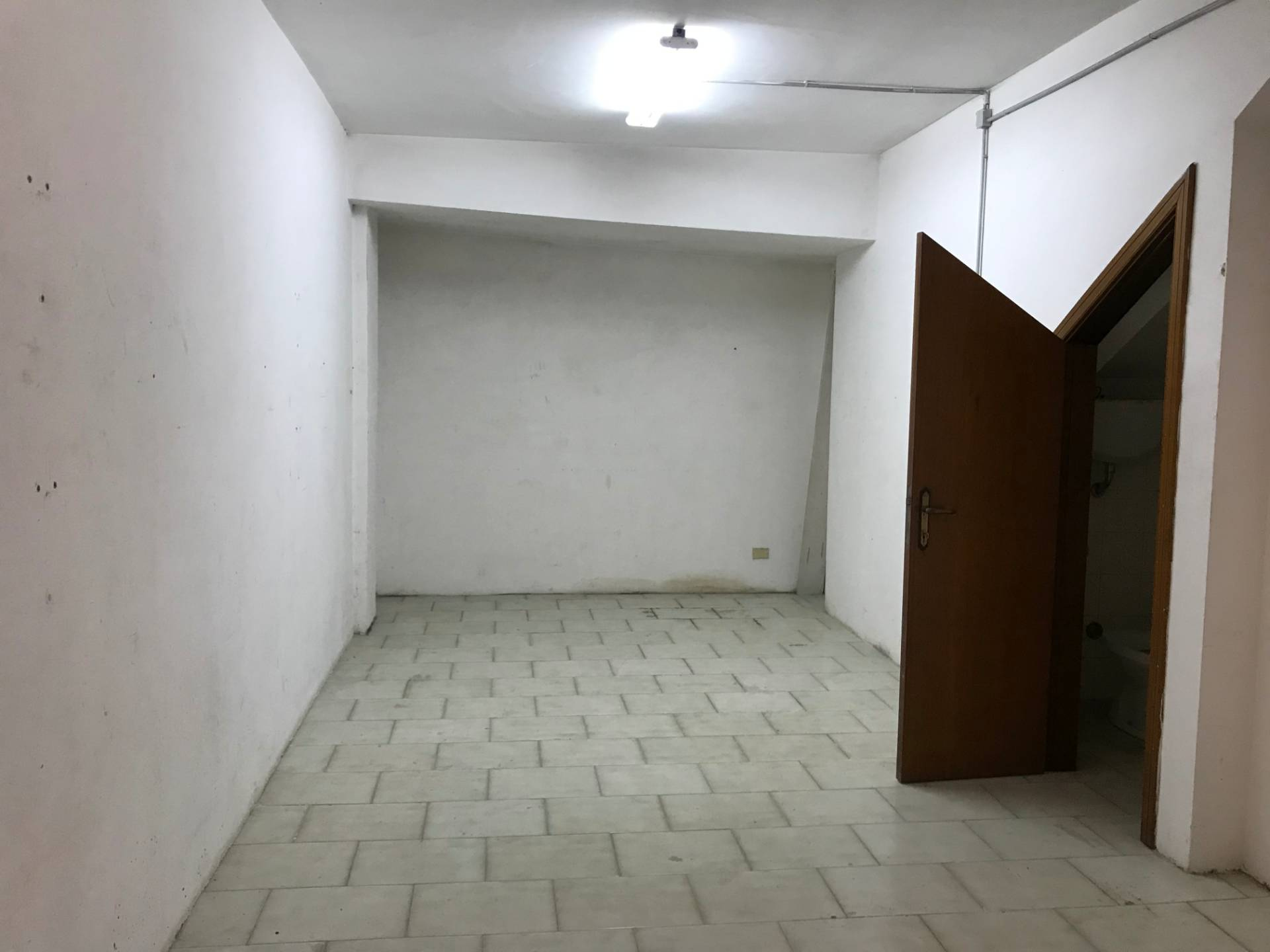 Garage/Posto auto/Deposito in vendita a Vasto, ZONA SEMICENTRALE