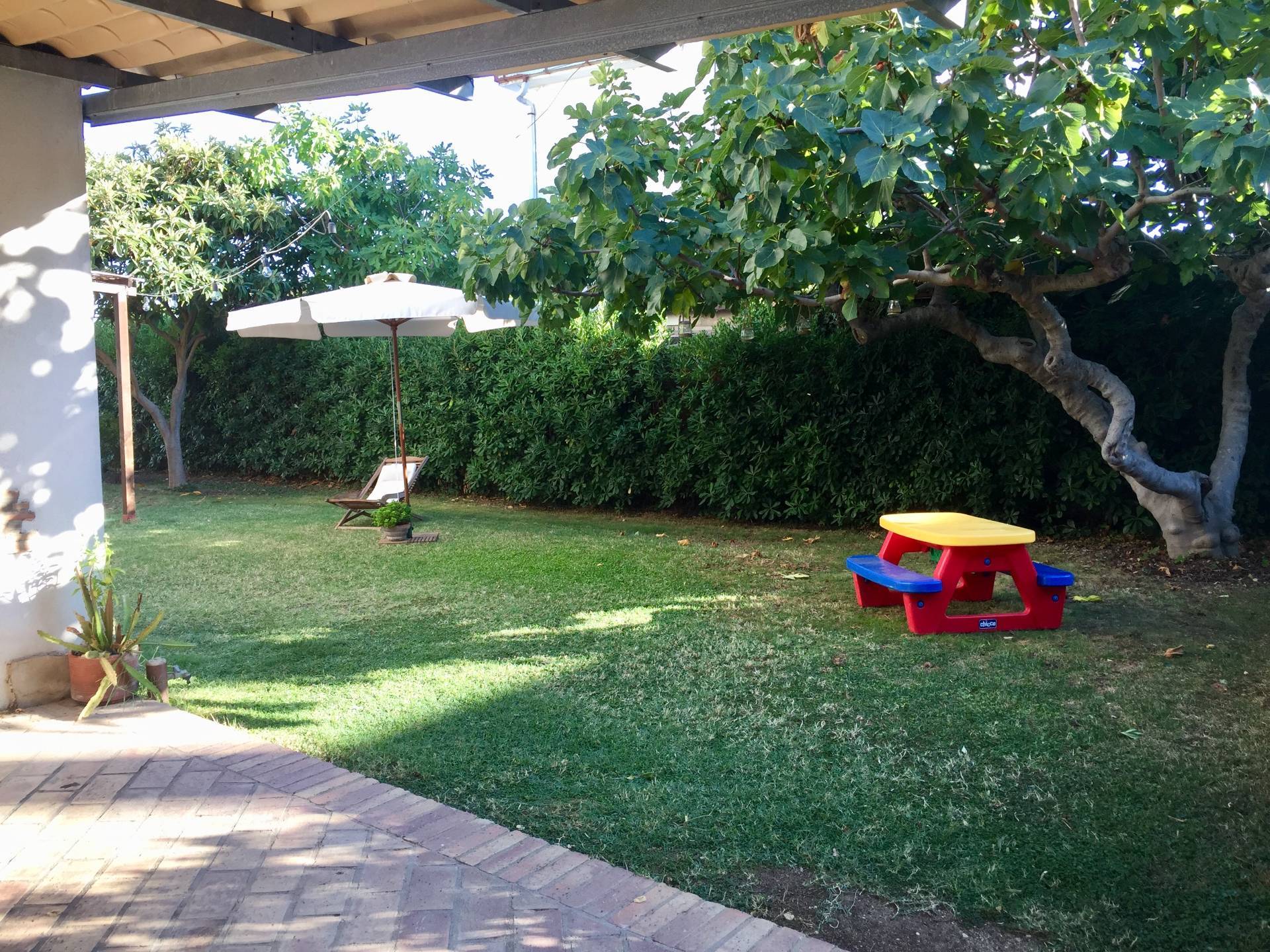 VILLA BIFAMILIARE in vendita a Montenero di Bisaccia