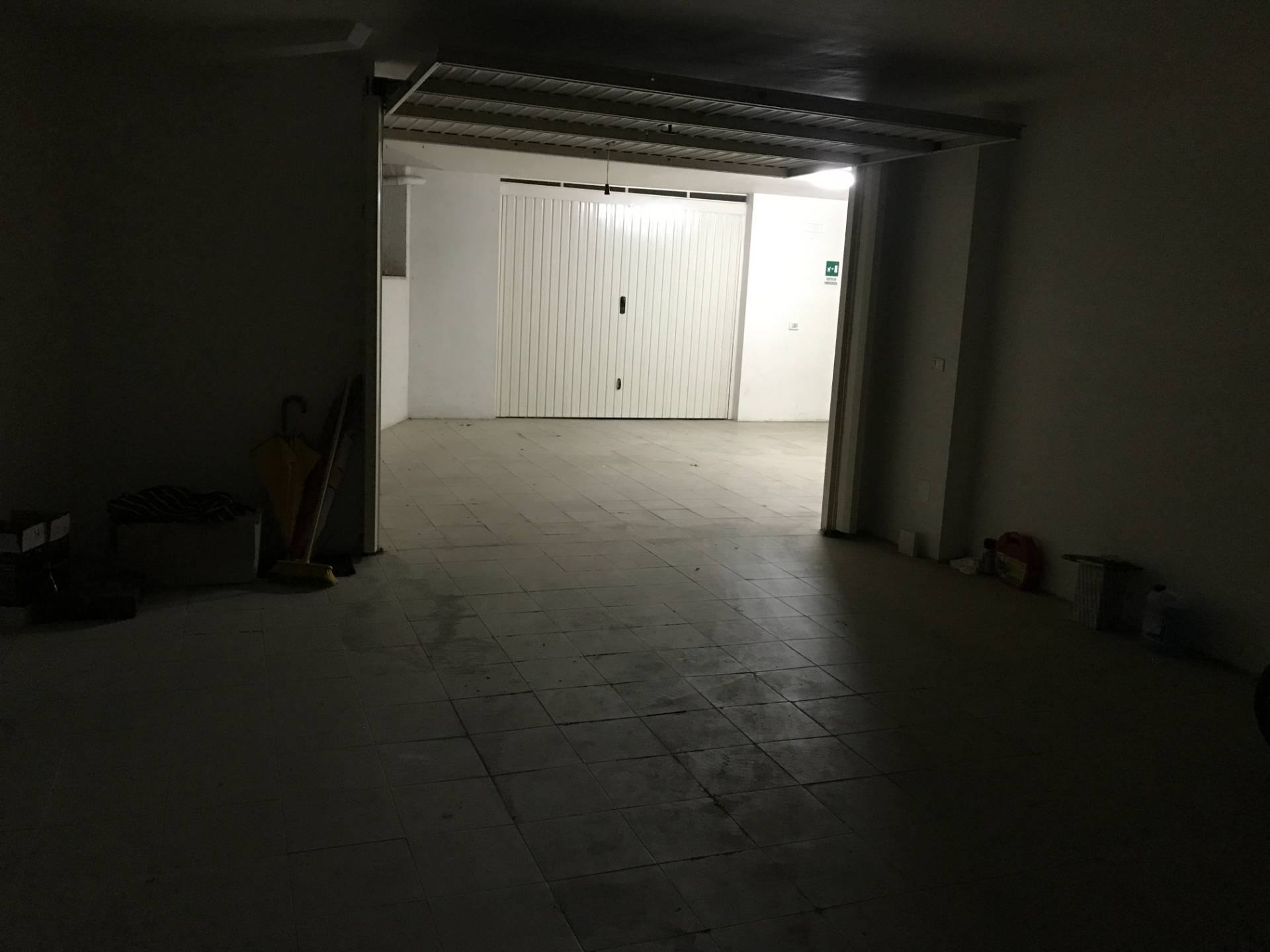 Box o garage in vendita a Vasto, ZONA SEMICENTRALE