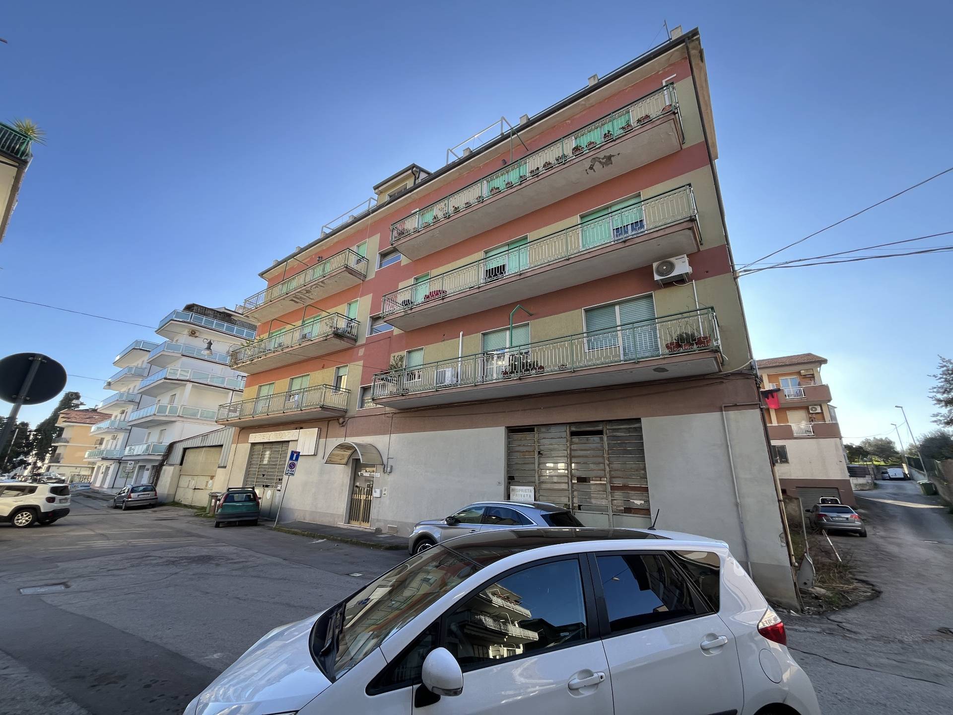 Grezzo in vendita a Vasto, ZONA CENTRALE