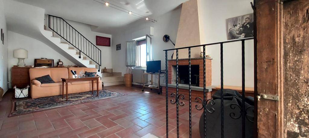 Abitazione indipendente in affitto a Carunchio