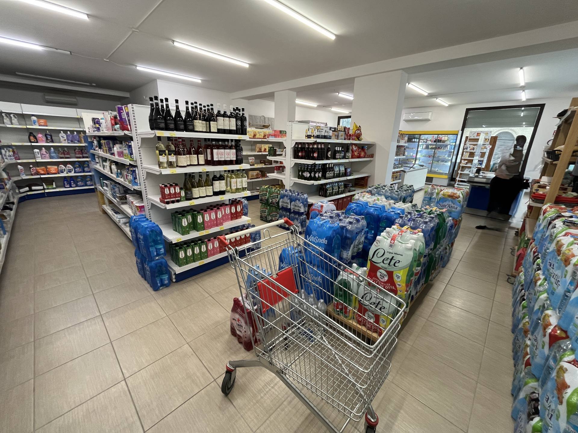 Attivit commerciale in vendita a Vasto, ZONA PERIFERICA