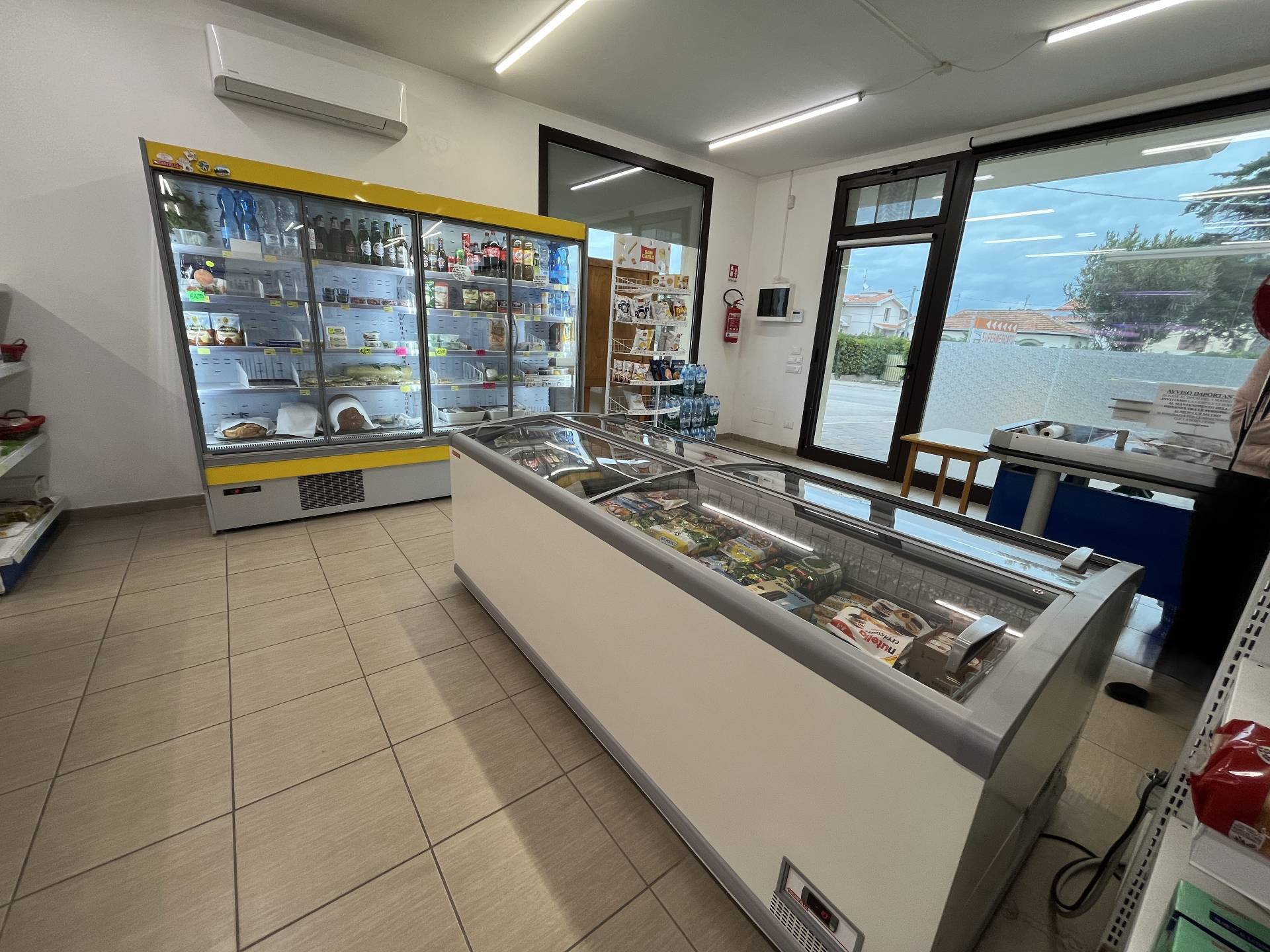 Attivit commerciale in vendita a Vasto, ZONA PERIFERICA