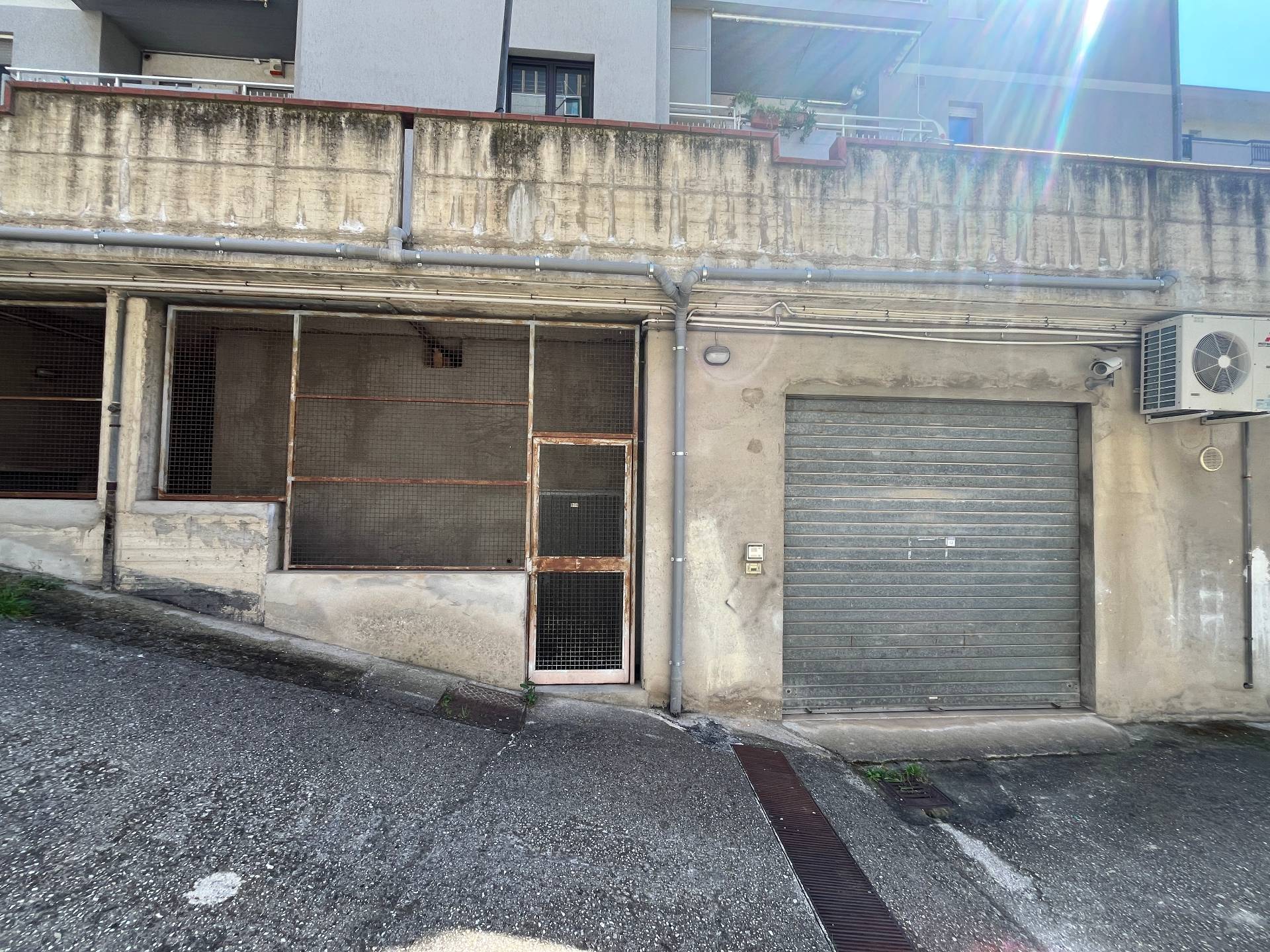 Deposito in vendita a Vasto, ZONA SEMICENTRALE