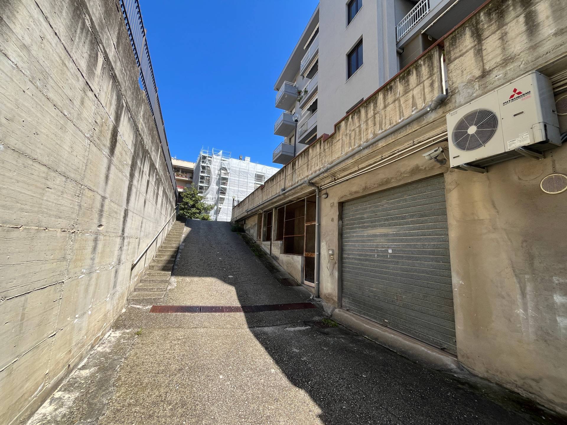 Deposito in vendita a Vasto, ZONA SEMICENTRALE