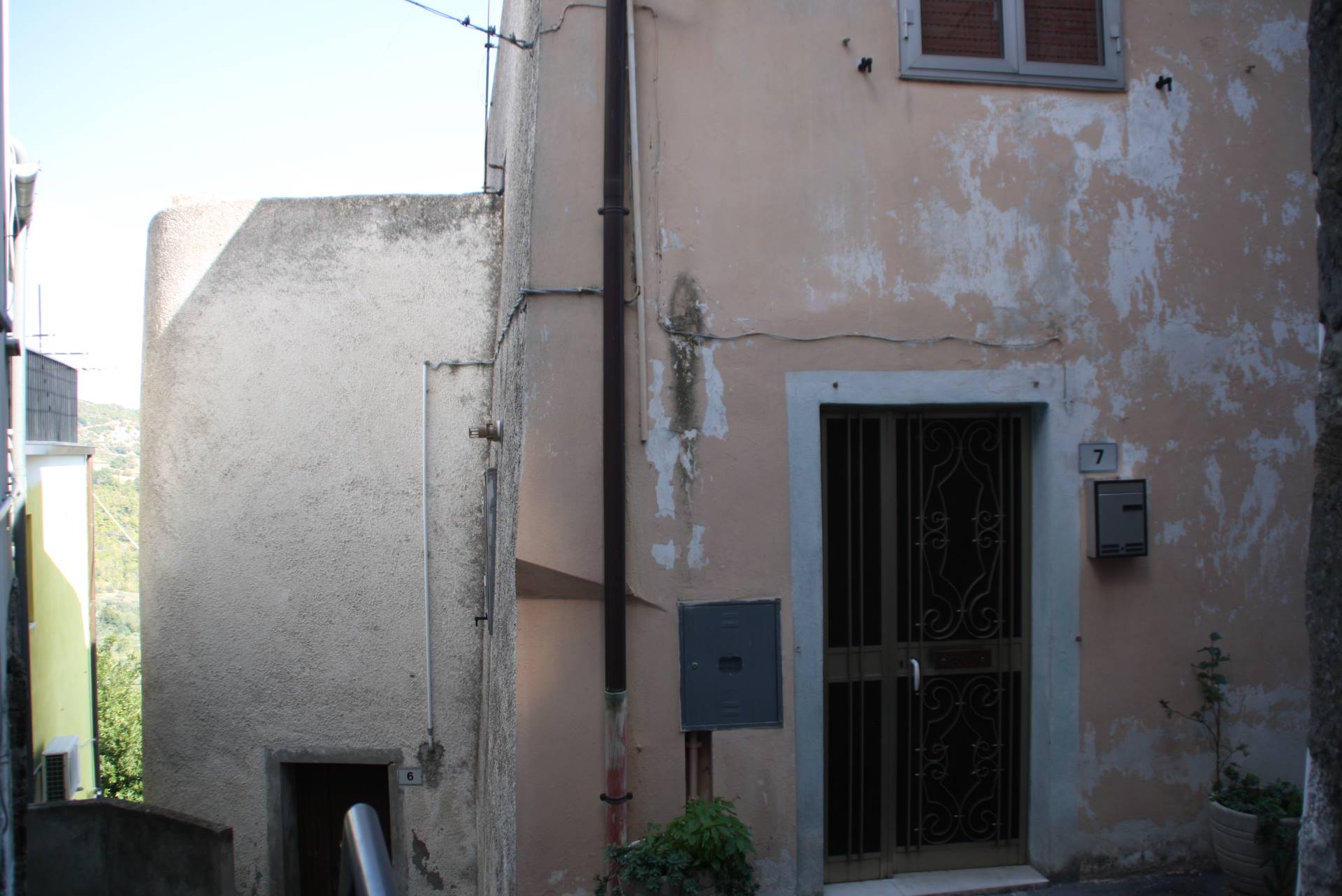 Abitazione indipendente in vendita a Dogliola