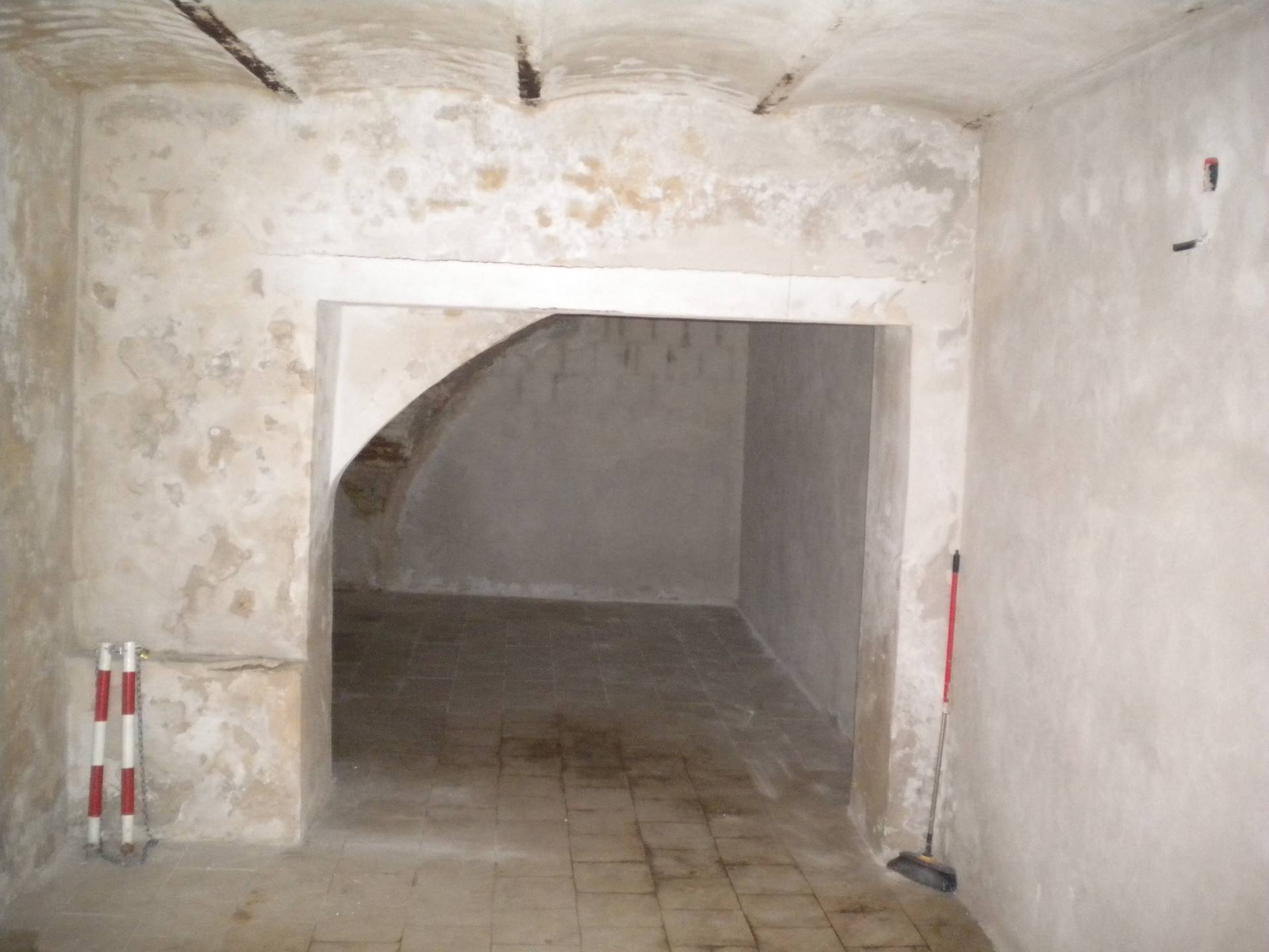 Garage/Posto auto/Deposito in vendita a Vasto, ZONA CENTRALE