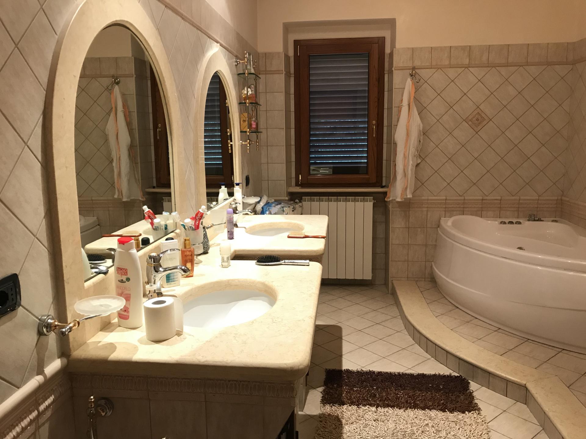 Abitazione indipendente in vendita a Vasto, ZONA PERIFERICA