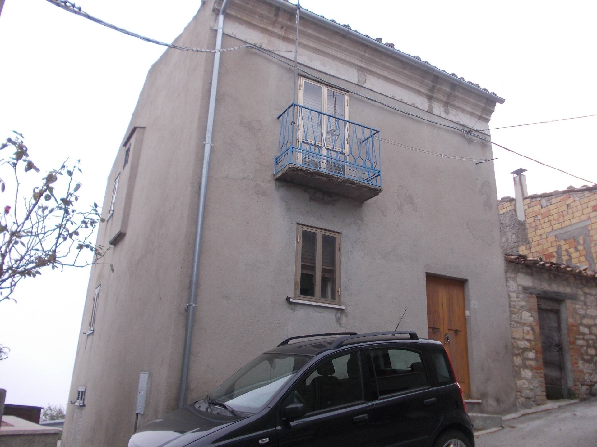 Appartamento con ingresso indipendente in vendita a Guilmi