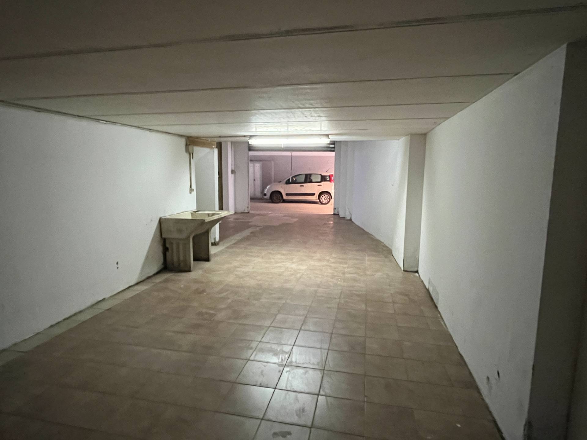 Deposito in vendita a Vasto, ZONA CENTRALE