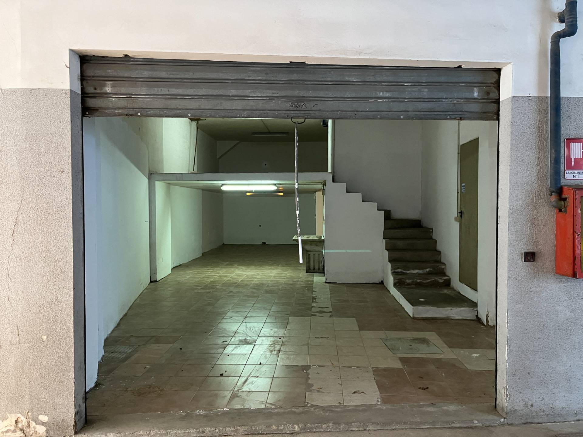 Deposito in vendita a Vasto, ZONA CENTRALE