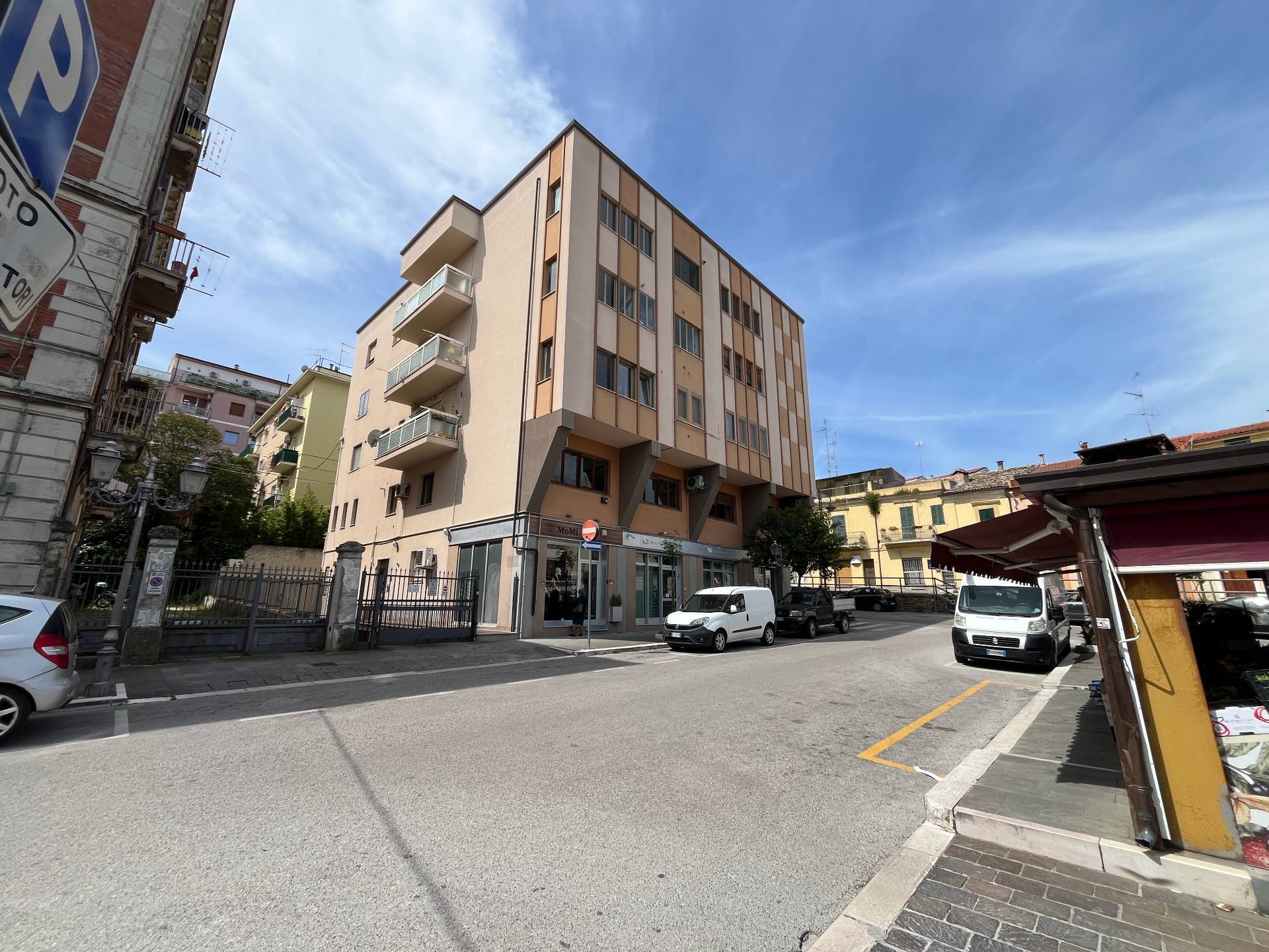 Studio/Ufficio in affitto a Vasto, ZONA CENTRALE