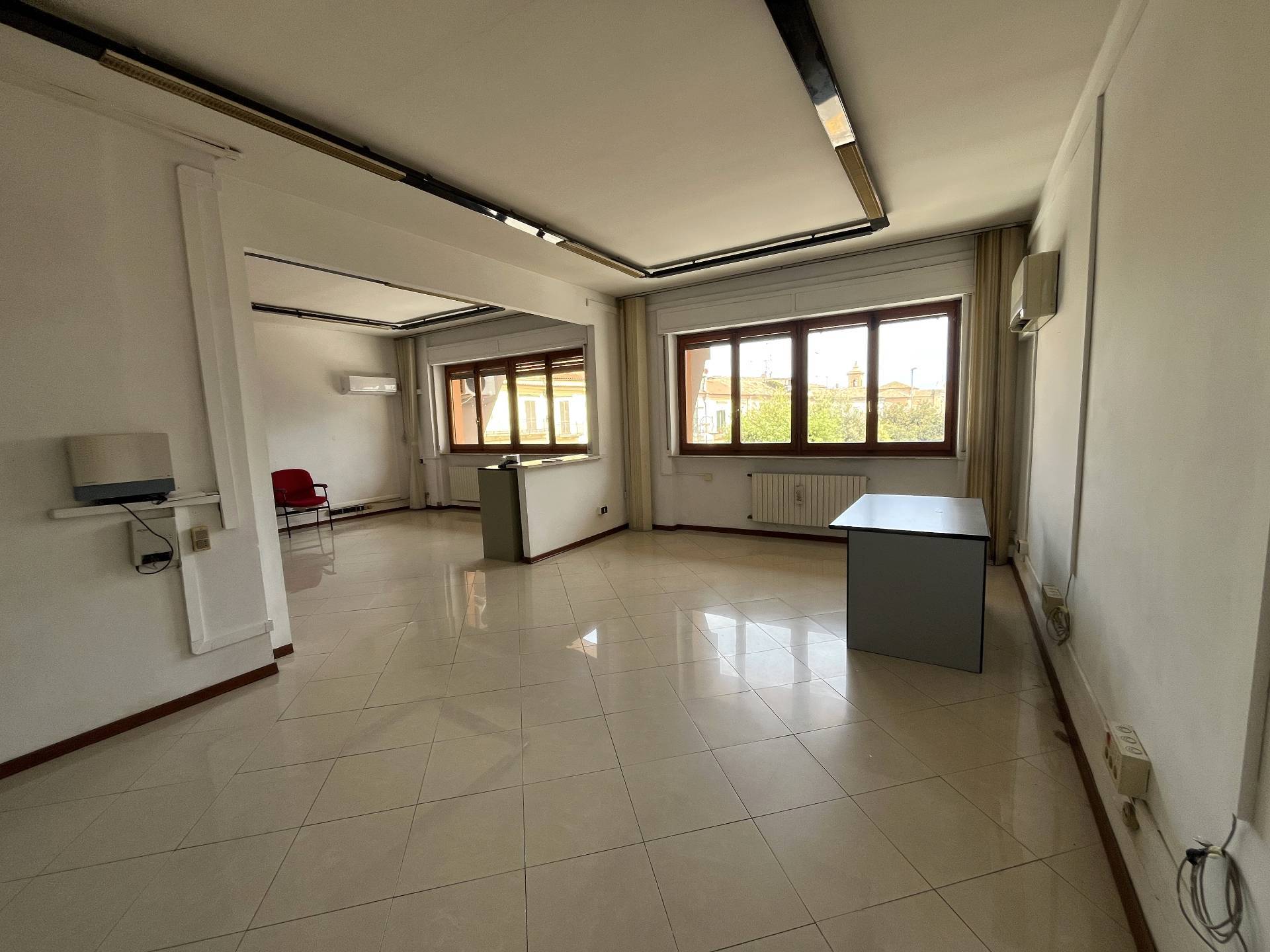 Studio/Ufficio in affitto a Vasto, ZONA CENTRALE
