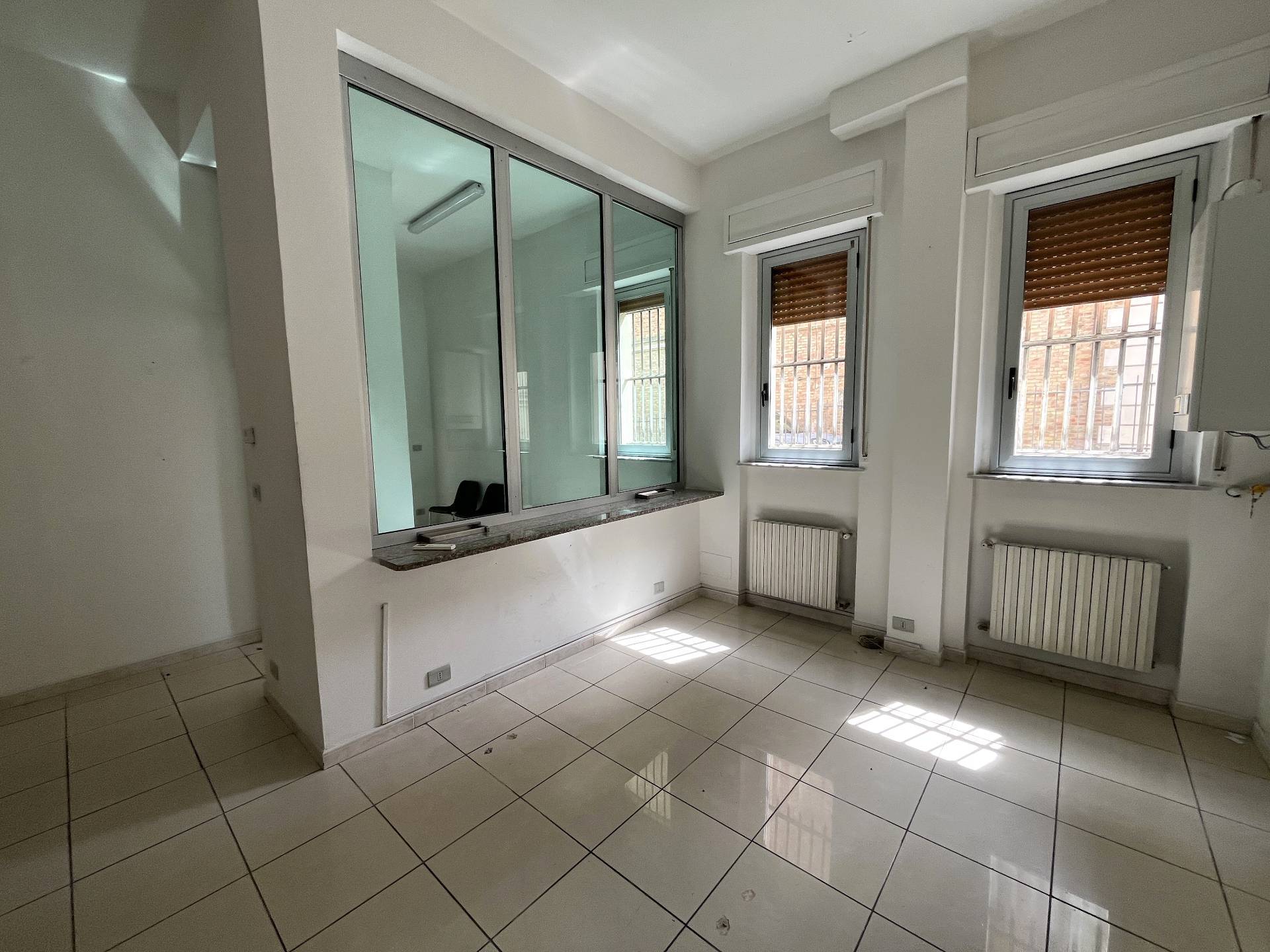 Studio/Ufficio in affitto a Vasto, ZONA CENTRALE