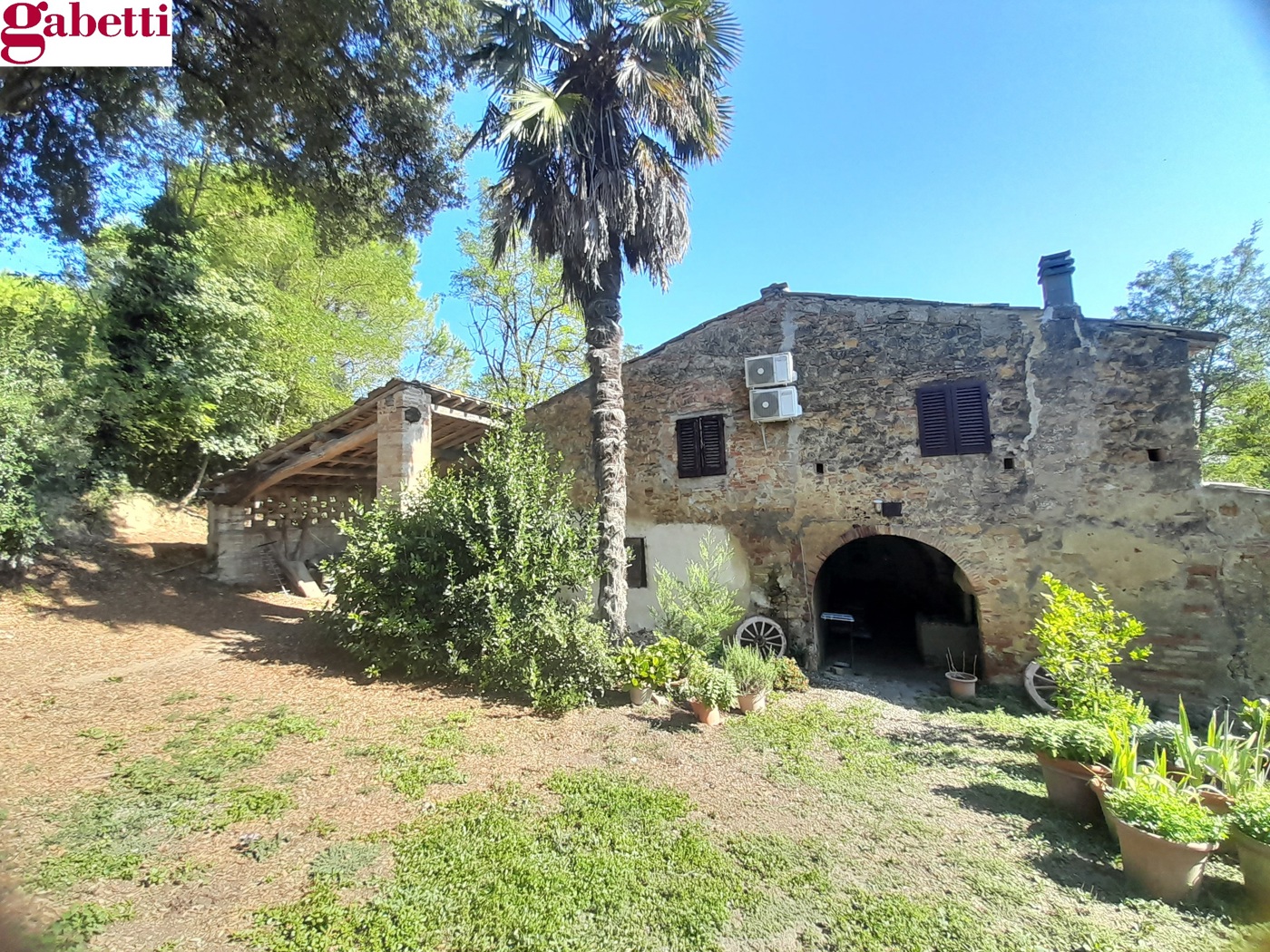 Casa indipendente con giardino a Poggibonsi