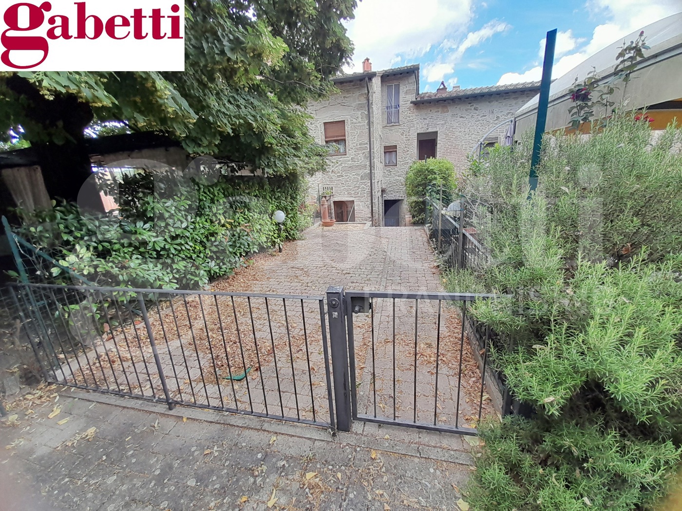 Appartamento con giardino a Poggibonsi