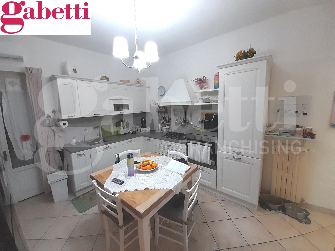 Appartamento con box a Colle di Val d'Elsa