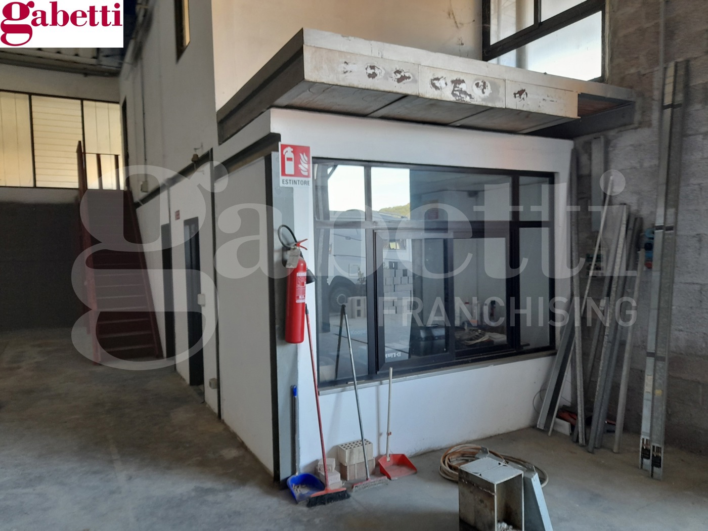 Capannone in affitto a Poggibonsi