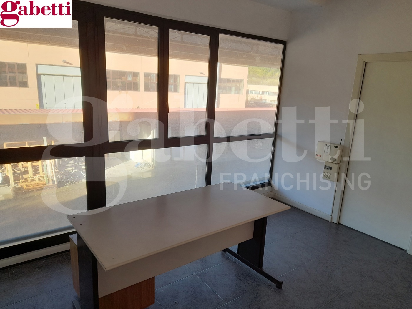 Capannone in affitto a Poggibonsi