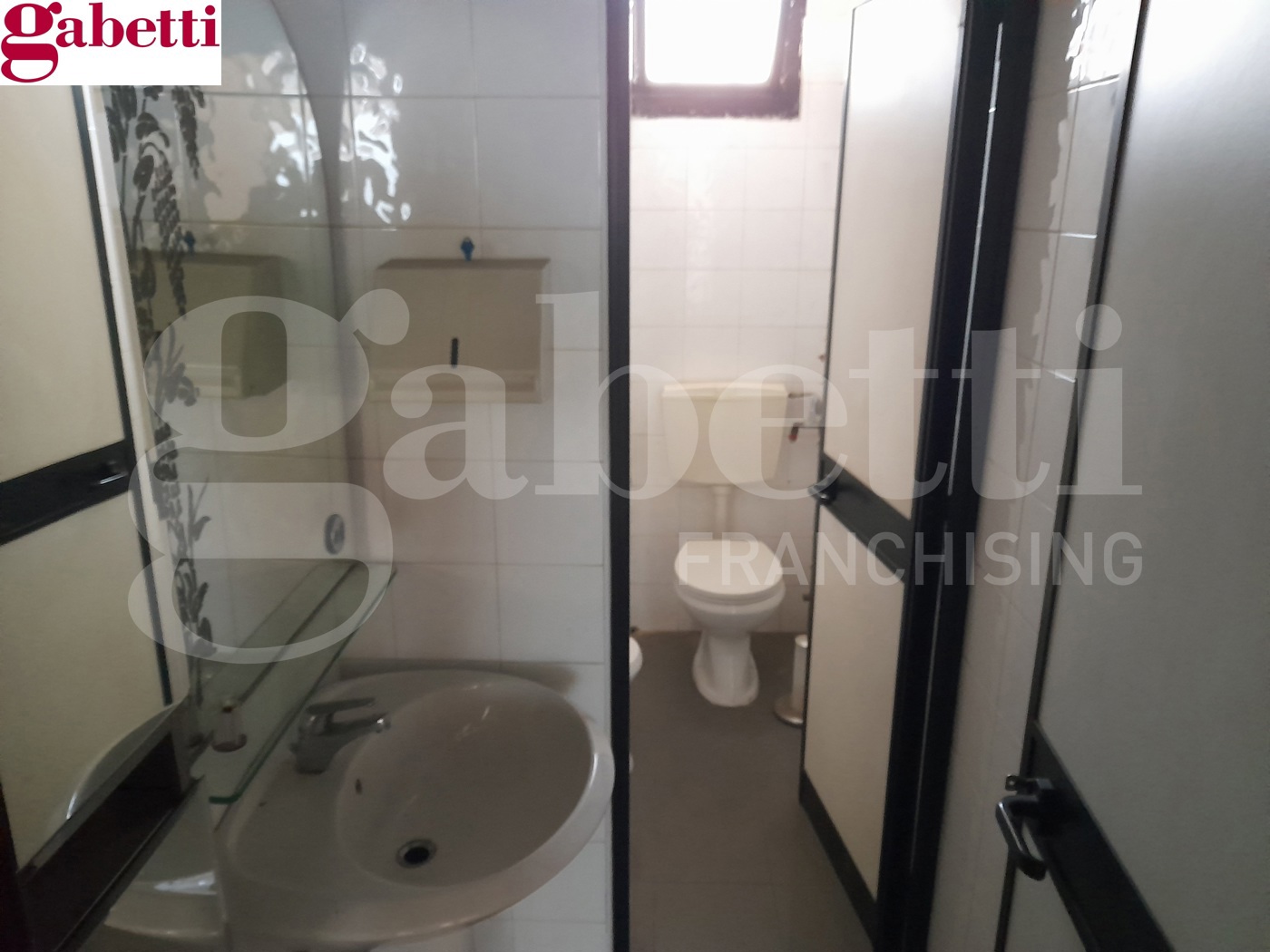 Capannone in affitto a Poggibonsi