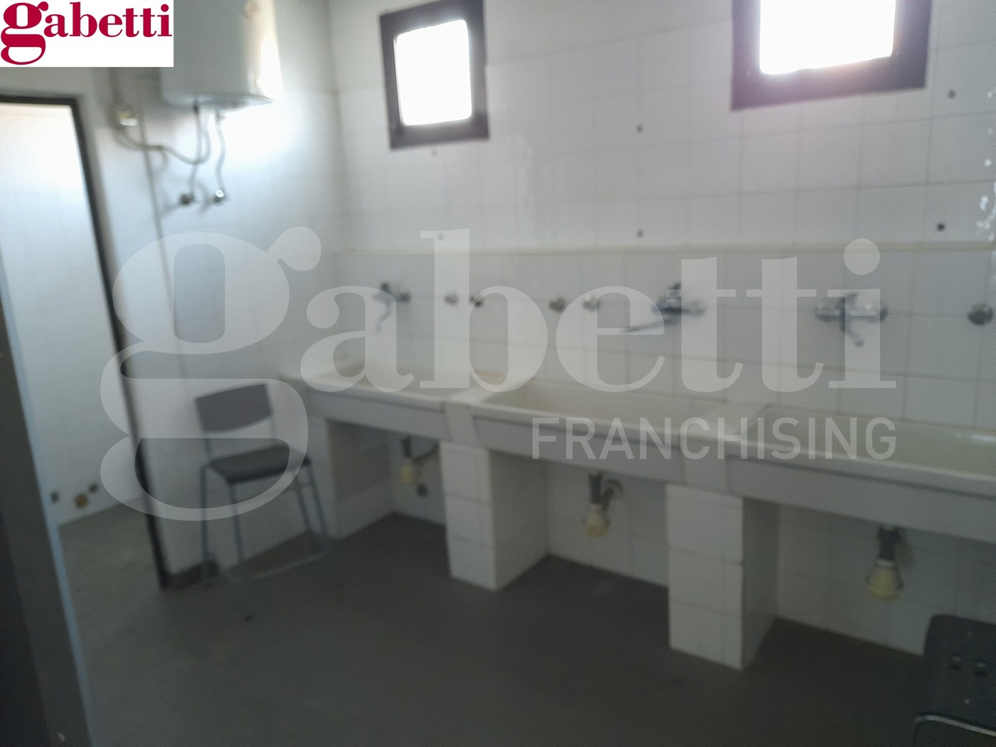 Capannone in affitto a Poggibonsi