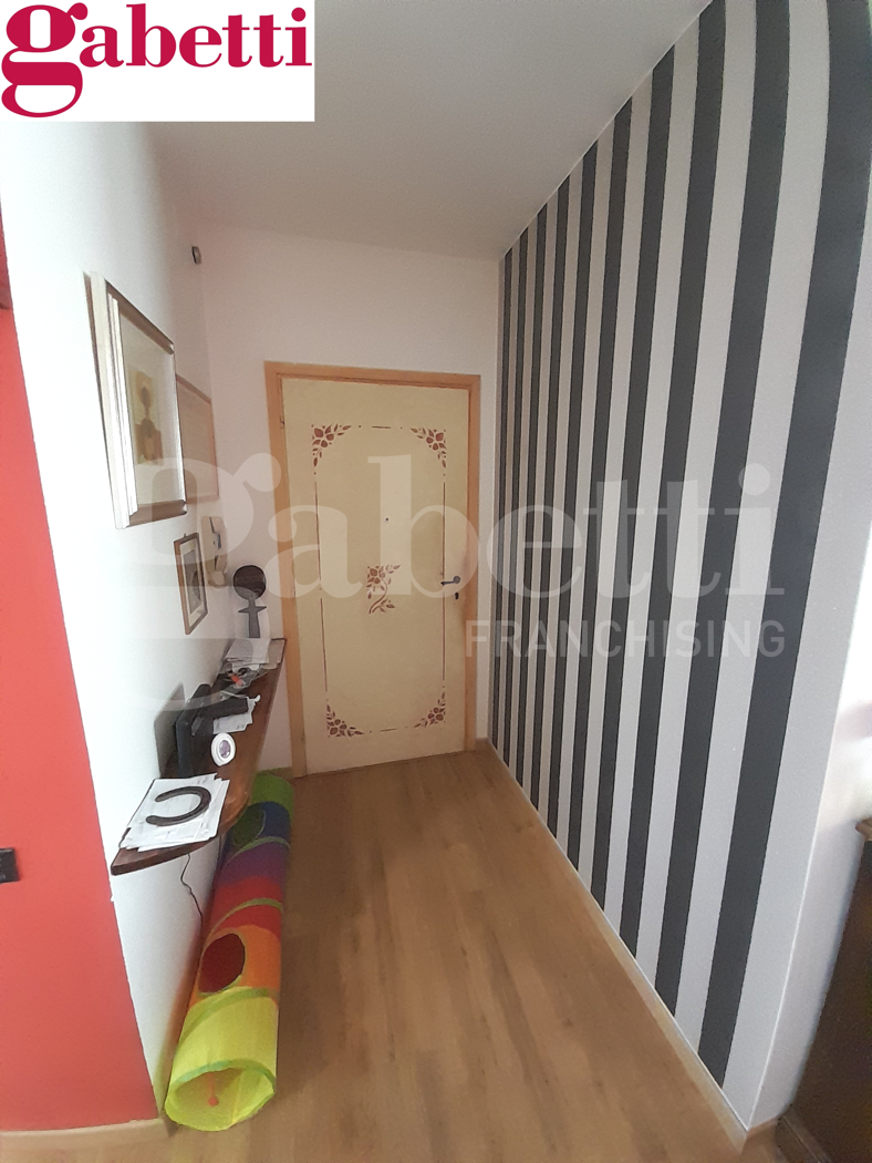 Quadrilocale con box a San Gimignano