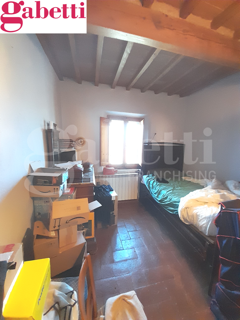 Quadrilocale in vendita a Casole d'Elsa