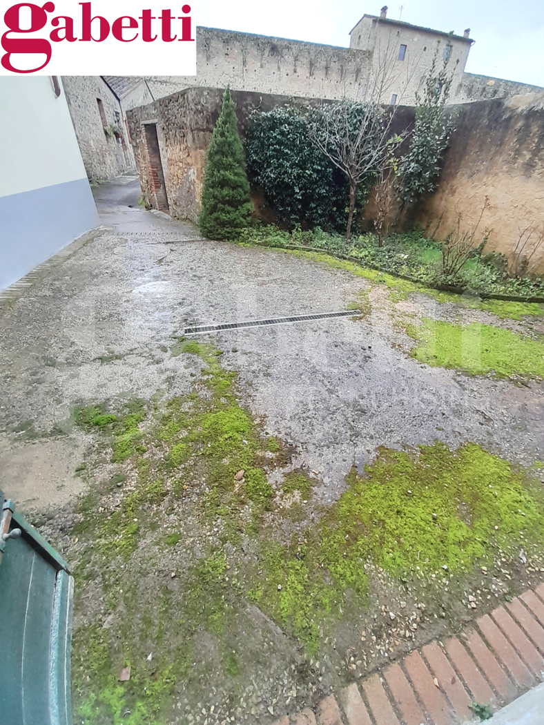 Appartamento da ristrutturare a Poggibonsi