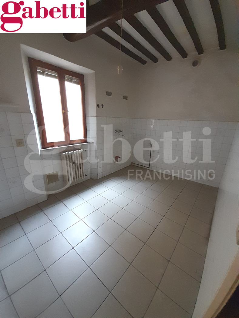 Appartamento da ristrutturare a Poggibonsi