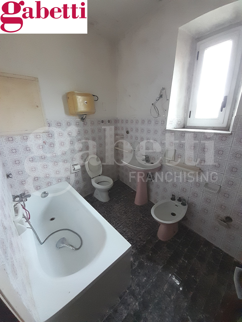 Appartamento da ristrutturare a Poggibonsi