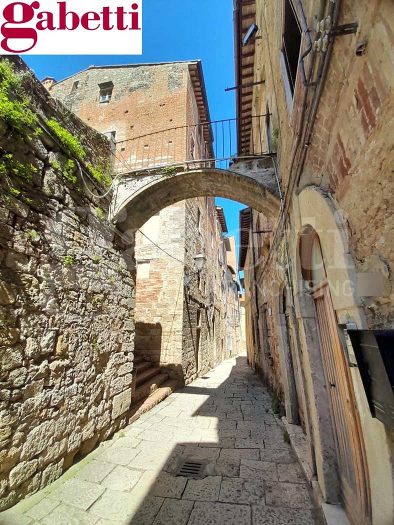 Stabile/Palazzo in vendita a Colle di Val d'Elsa