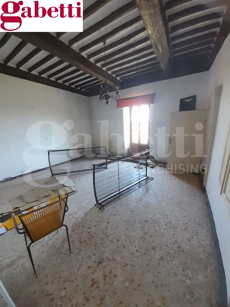 Stabile/Palazzo in vendita a Colle di Val d'Elsa