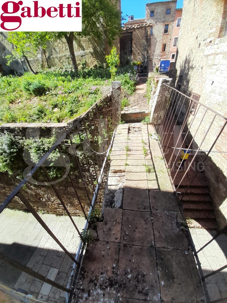 Stabile/Palazzo in vendita a Colle di Val d'Elsa