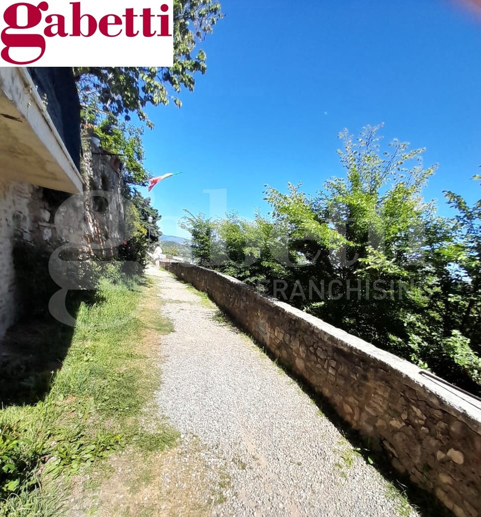 Stabile/Palazzo in vendita a Colle di Val d'Elsa