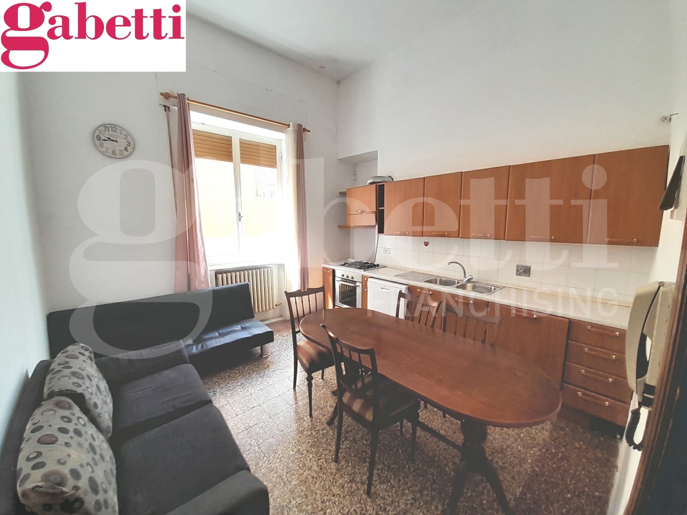 Quadrilocale in vendita a Poggibonsi