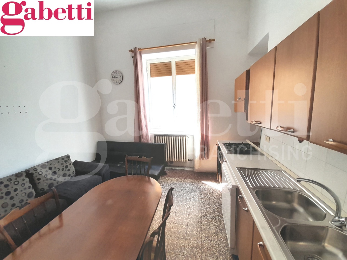 Quadrilocale in vendita a Poggibonsi