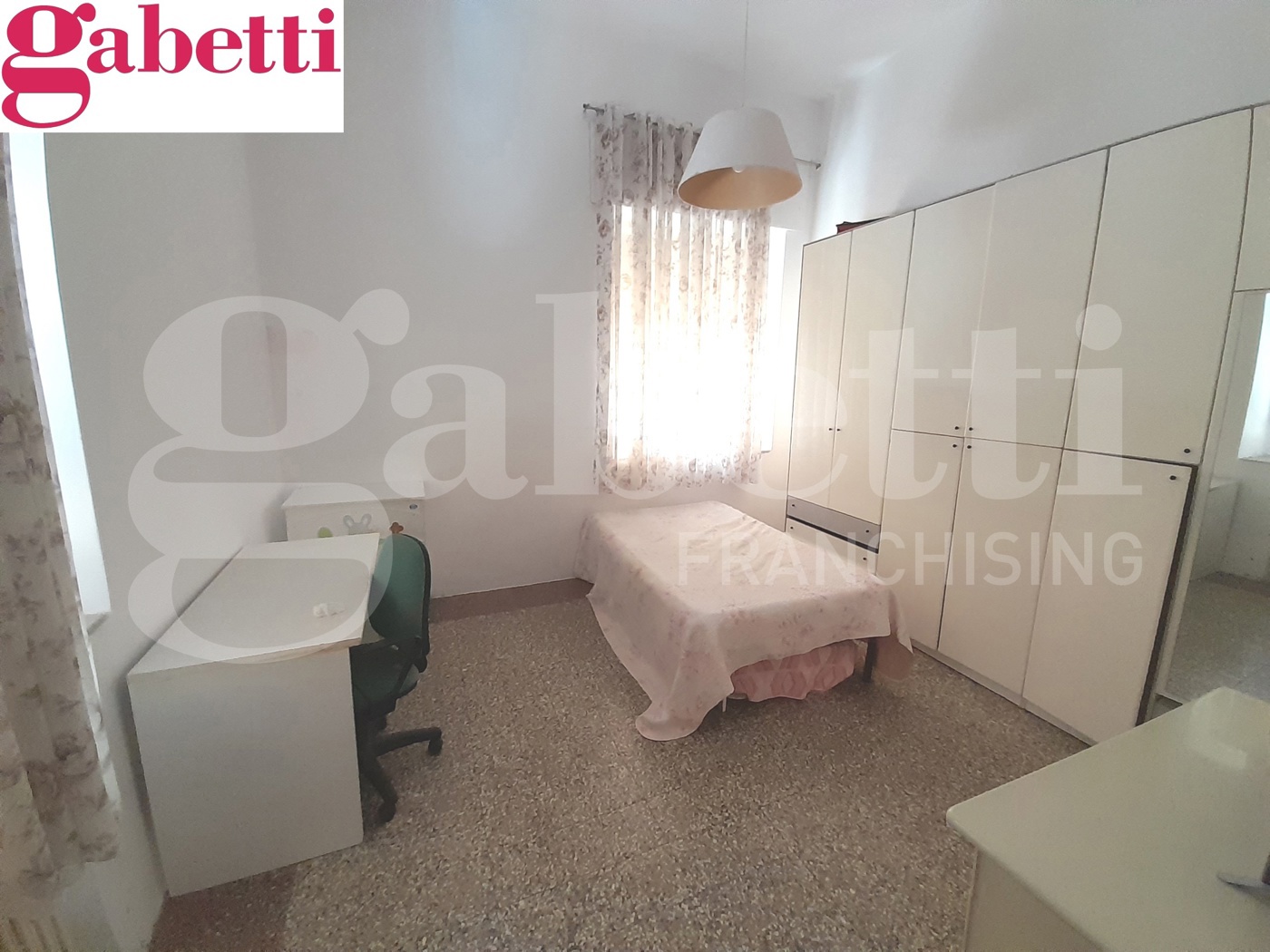 Quadrilocale in vendita a Poggibonsi