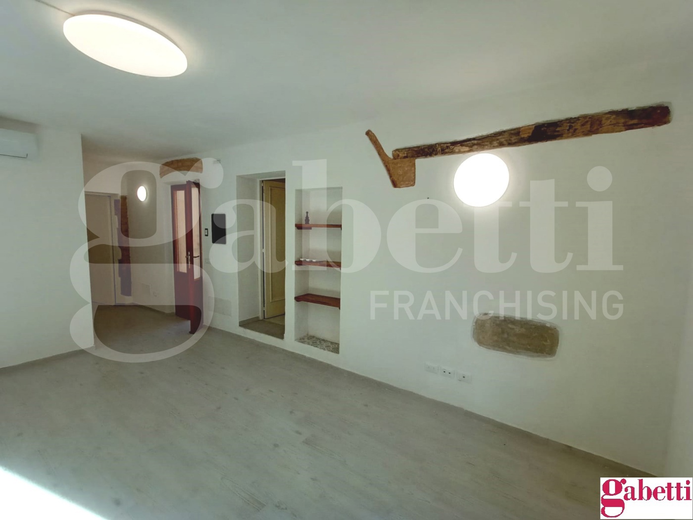 Quadrilocale con giardino a Asciano