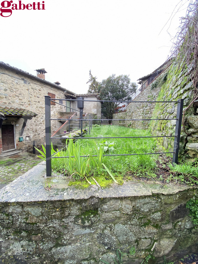 Appartamento con giardino a Gaiole in Chianti